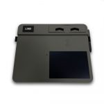 Podložka pod myš s bezdrátovým nabíjením a LCD